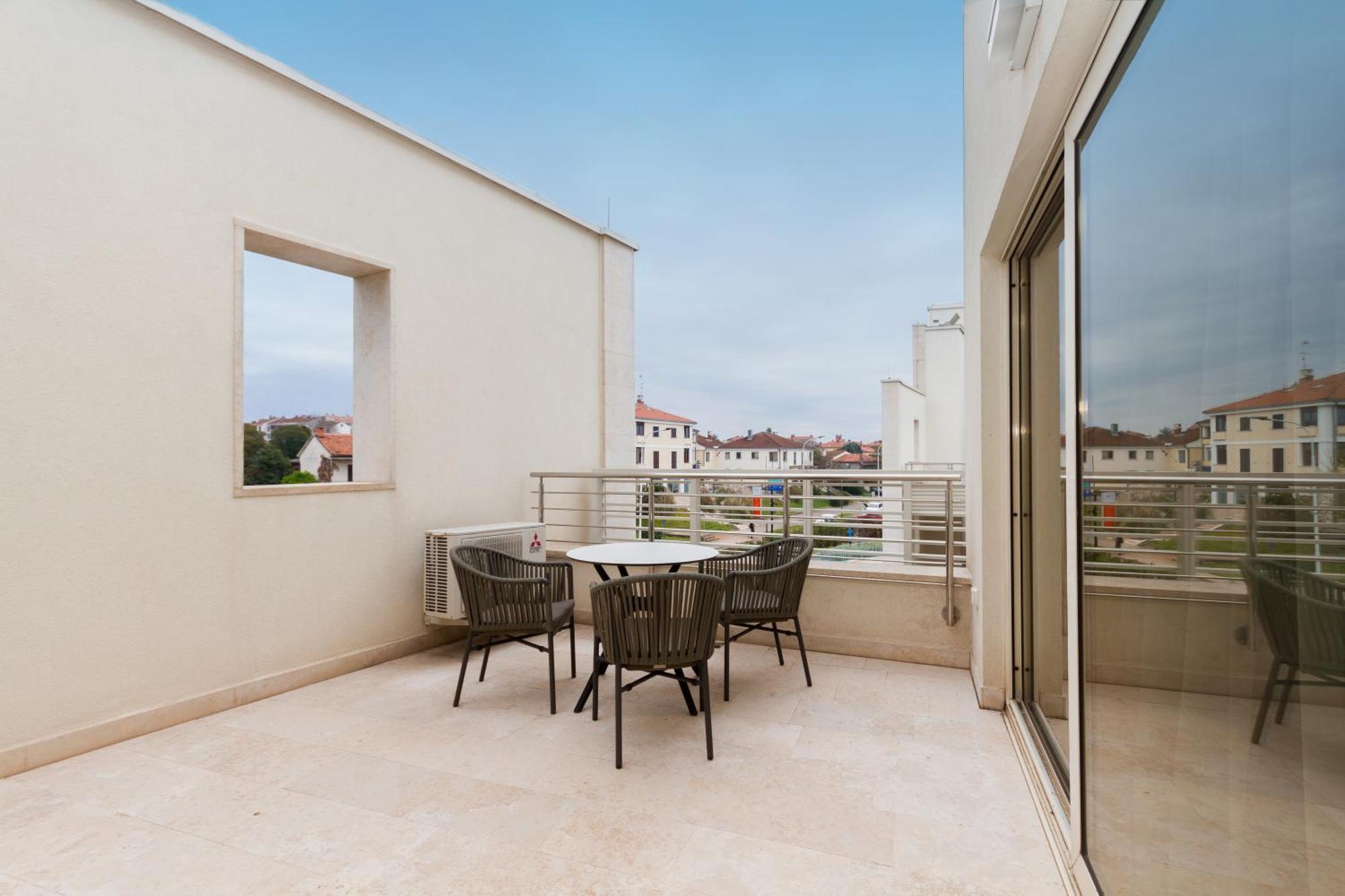 The Garden Palace By Locap Group Umag